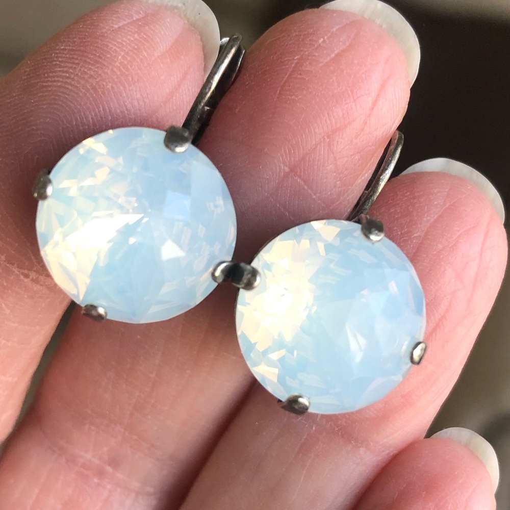 Sabika Iconic Influence Drop Earrings